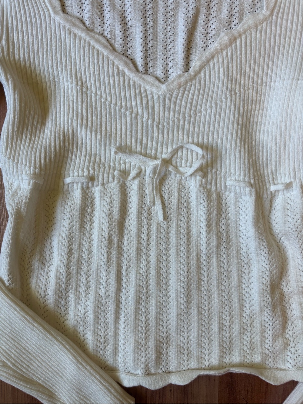 Wilfred Soloist Sweater in Light Birch - Picture 3 of 8